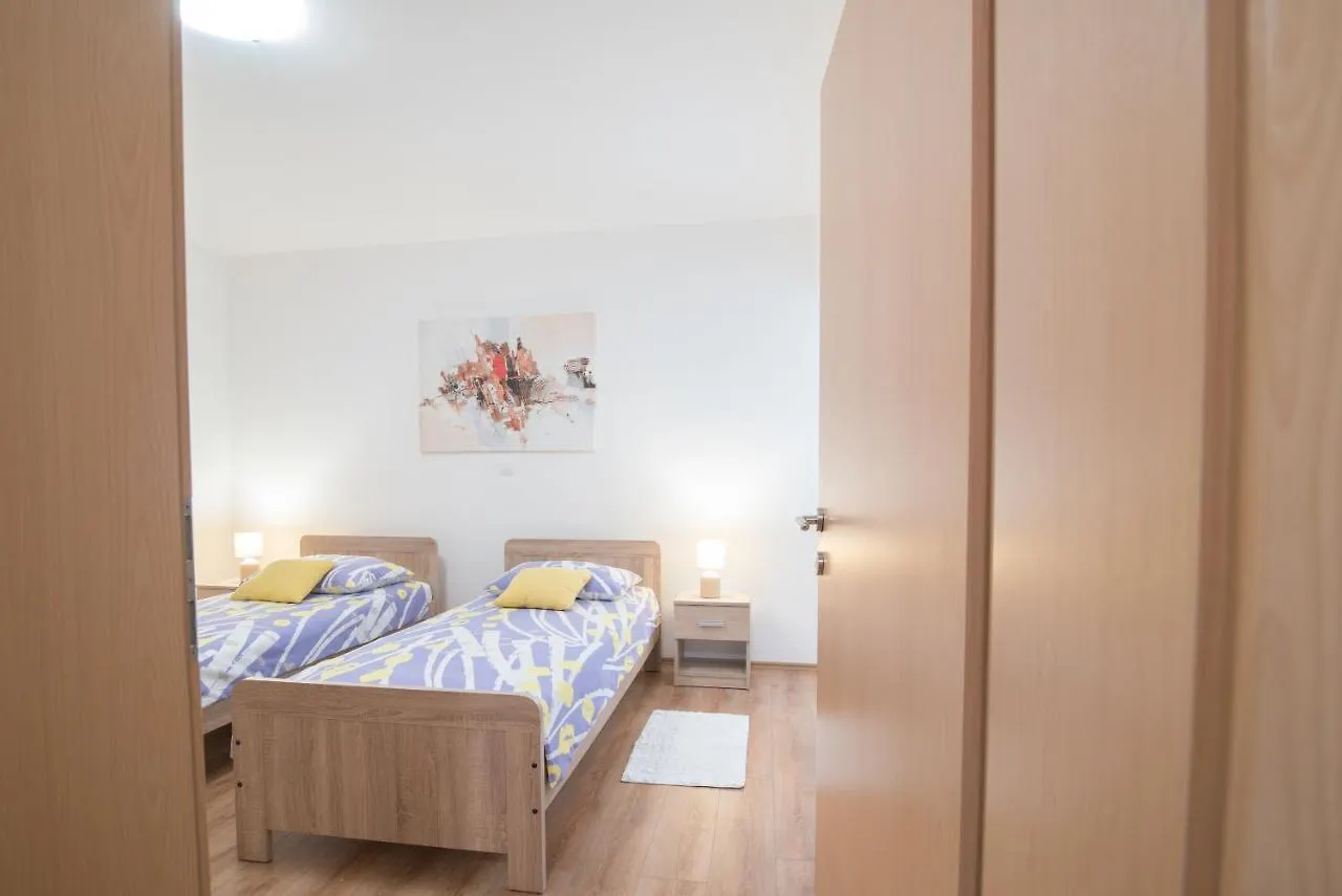 Apartment Nature Pula